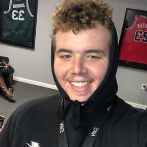 Meet your Posher, Brett